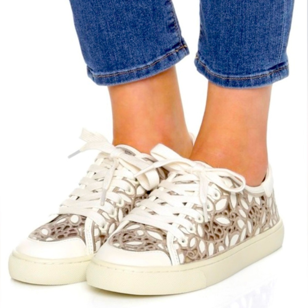 Tory Burch Rhea Floral Lace Up Sneakers Mesh